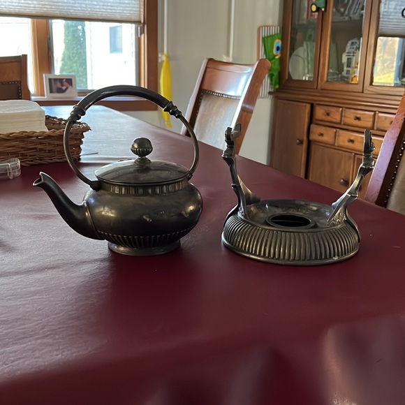 Antique Wilcox Kettle - Picture 9 of 11